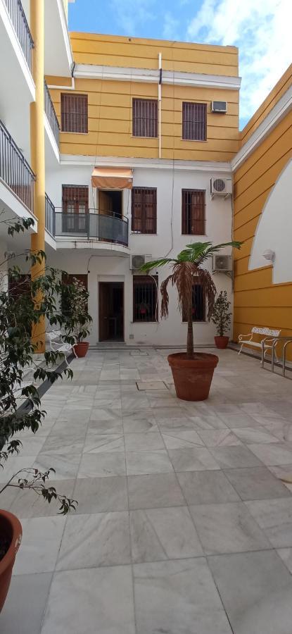 Apartamento Duenas Siviglia Esterno foto